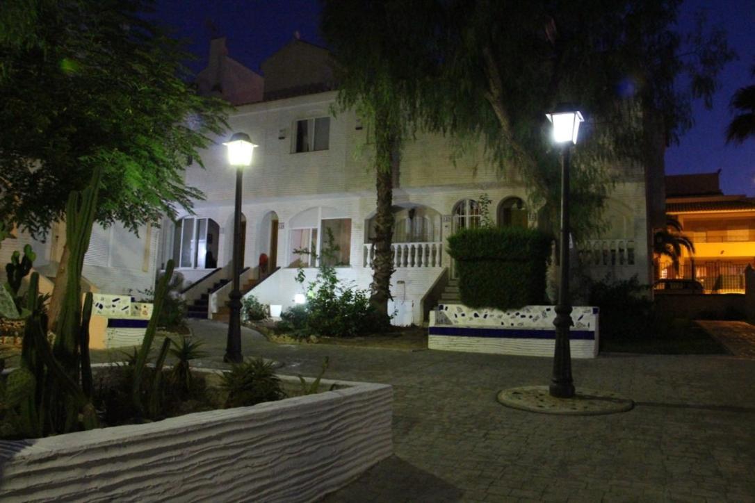 Bonita Casa En Urbanizacion Privada Muy Cerca Del Mar Y De Alicante Gran Alacant Exterior foto