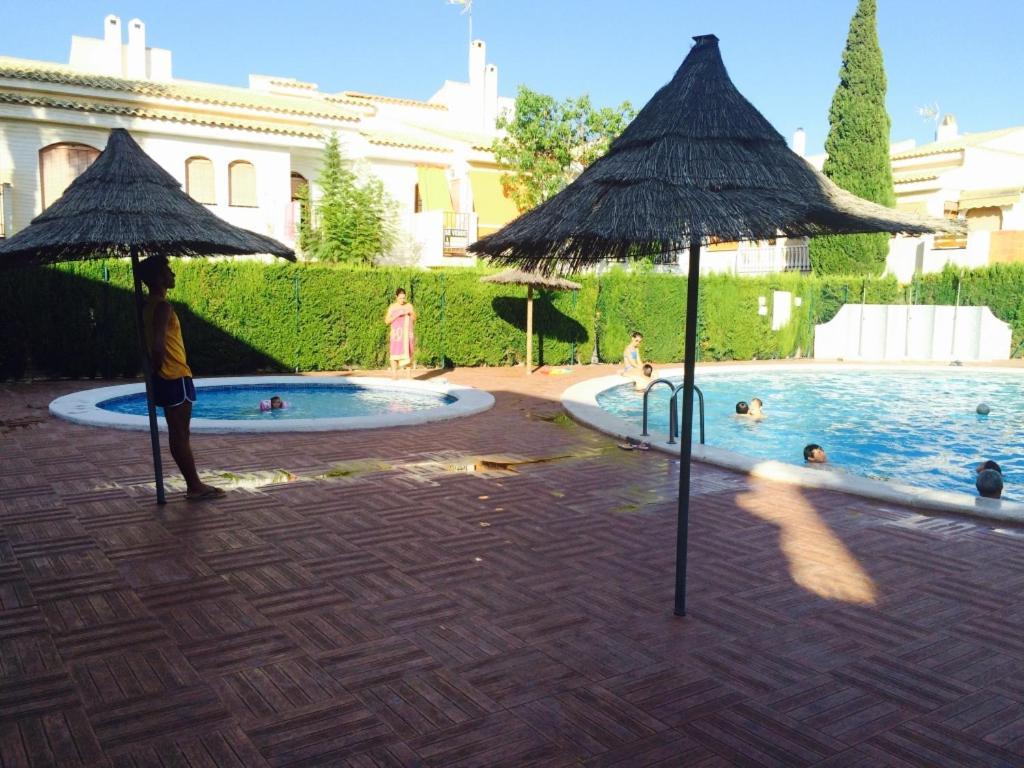 Bonita Casa En Urbanizacion Privada Muy Cerca Del Mar Y De Alicante Gran Alacant Exterior foto